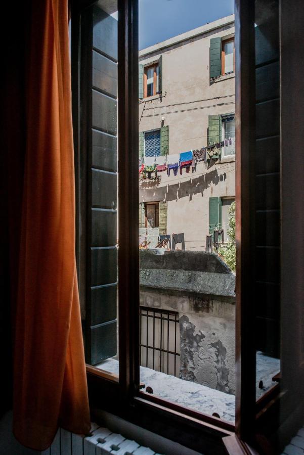 Gondola, San Giacomo Venice Exterior photo